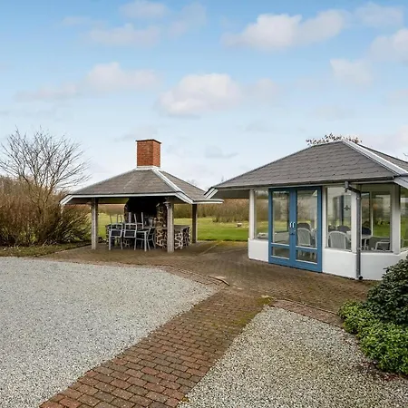 7 Bedroom Stunning In Outrup *