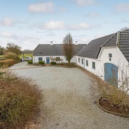 7 Bedroom Stunning In Outrup Ovtrup