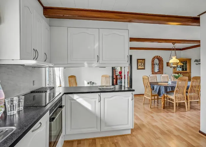 7 Bedroom Stunning In Outrup 別荘 Ovtrup