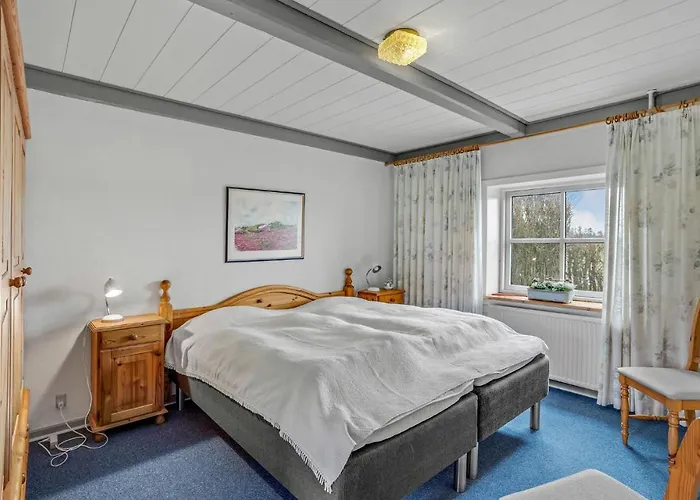 7 Bedroom Stunning In Outrup Vakantiehuis *