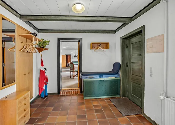 7 Bedroom Stunning In Outrup 別荘 Ovtrup